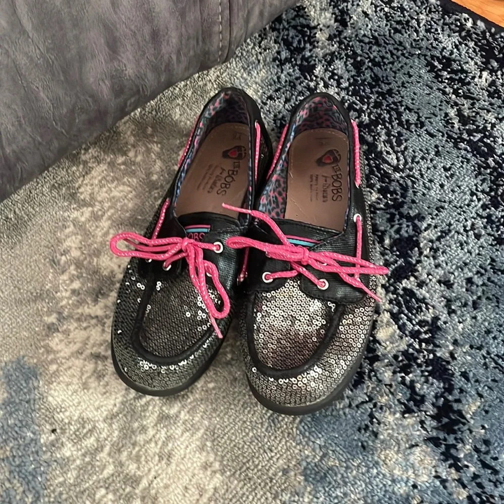 Bobs Skechers glittery boat sandals youth size 5